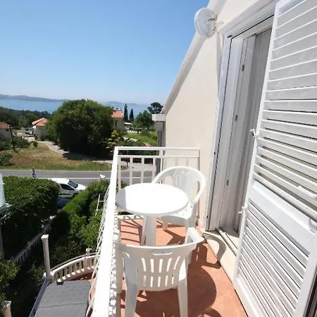 & Cakelic I Apartment Mlini
