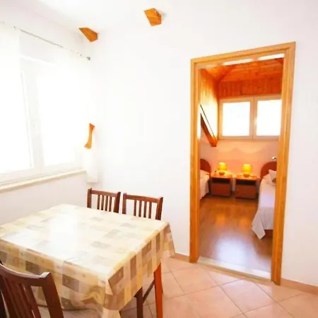 Apartments&rooms Cakelic I *